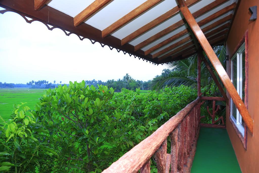 V Cabanas & Yala Safari Place Tissamaharama Exterior foto