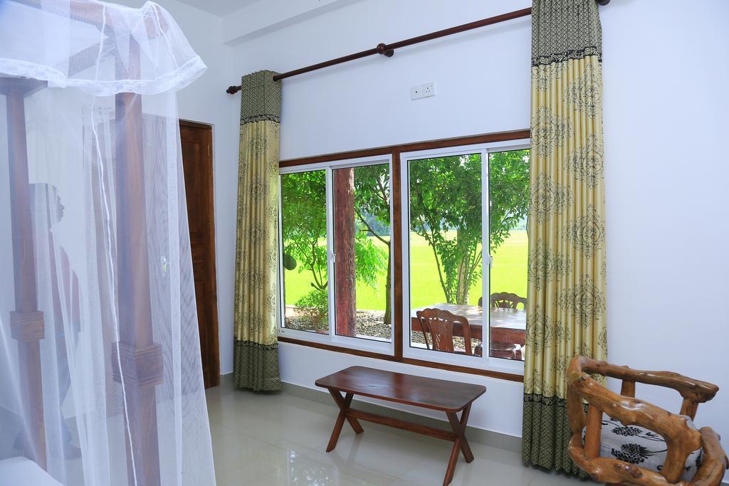 V Cabanas & Yala Safari Place Tissamaharama Exterior foto